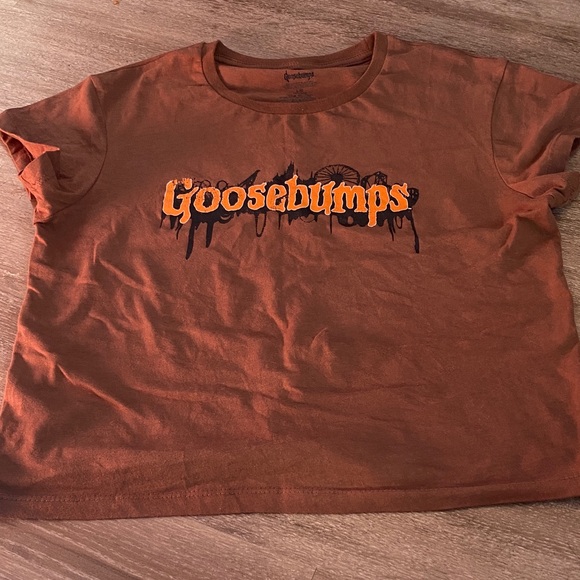 Forever 21 Tops - Forever 21 Brown Goosebumps Graphic Crop Top